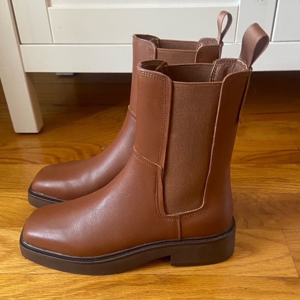 Brand New Steve Madden Cognac Watson Boots